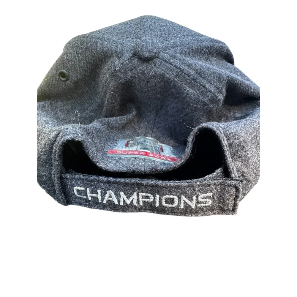 New‎ England Patriots Super Bowl LI Champions New Era 9FORTY Hat strapback EUC